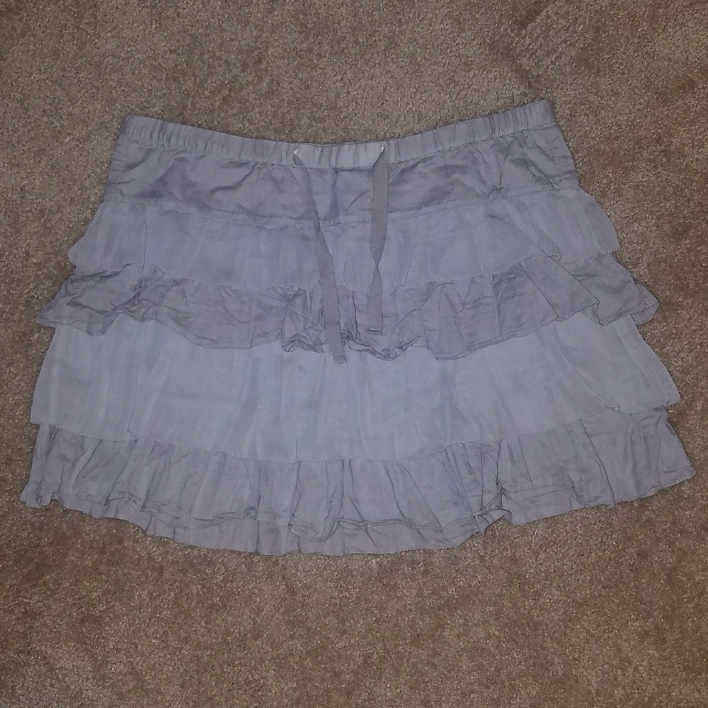 Cute gray skirt