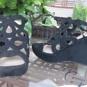 Torrid Black suede scallop platform heels