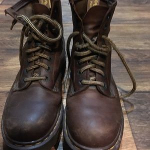 Dr Martens vintage leather shoes size 9