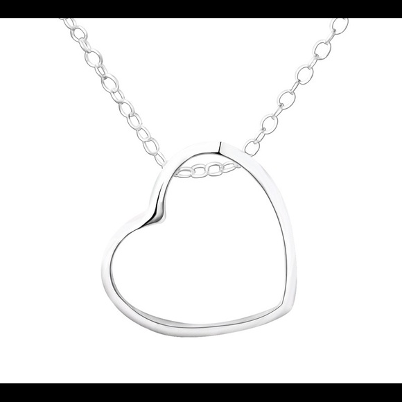 🎄PRICE DROP: Sterling Silver Heart Charm Necklace - Picture 4 of 4