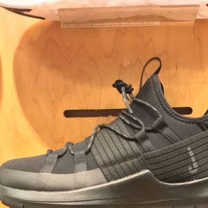 Meet your Posher, Cole