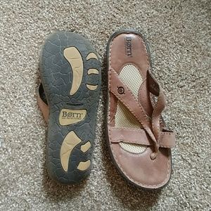 Born sandals