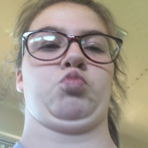 Meet your Posher, Sydney