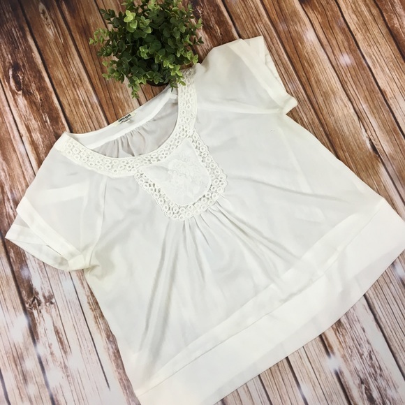Daniel Rainn Tops - 🔴 Daniel Rainn Plus Size White Blouse