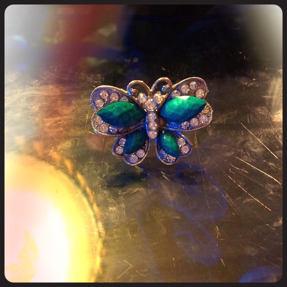 Big beautiful bling ring