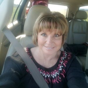 Meet your Posher, Charlotte