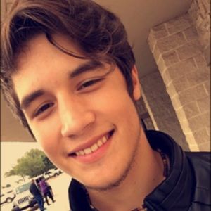 Meet your Posher, Gustavo