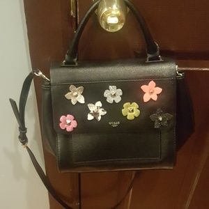 Black Guess handbag/crossbody