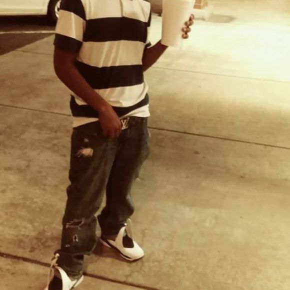 Meet your Posher, Bust - Picture 1 of 1