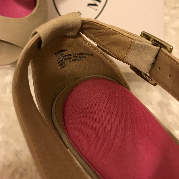 Steve Madden ‘xternal’ Wedge - Picture 5 of 6