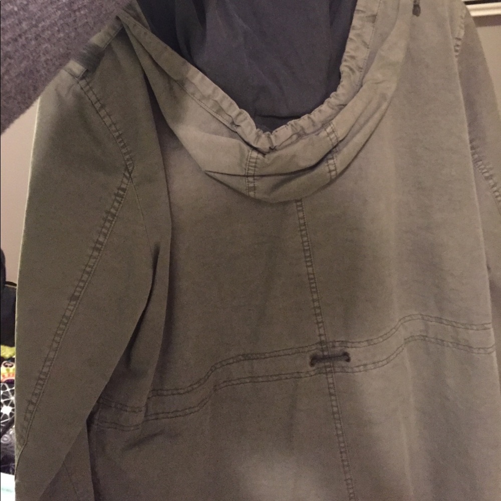 Green jacket - Picture 4 of 4