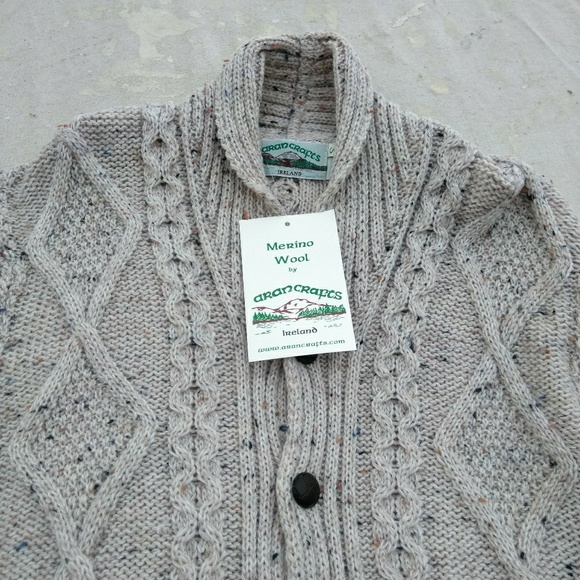 ARAN CRAFTS MEN SWEATER - Picture 2 of 8