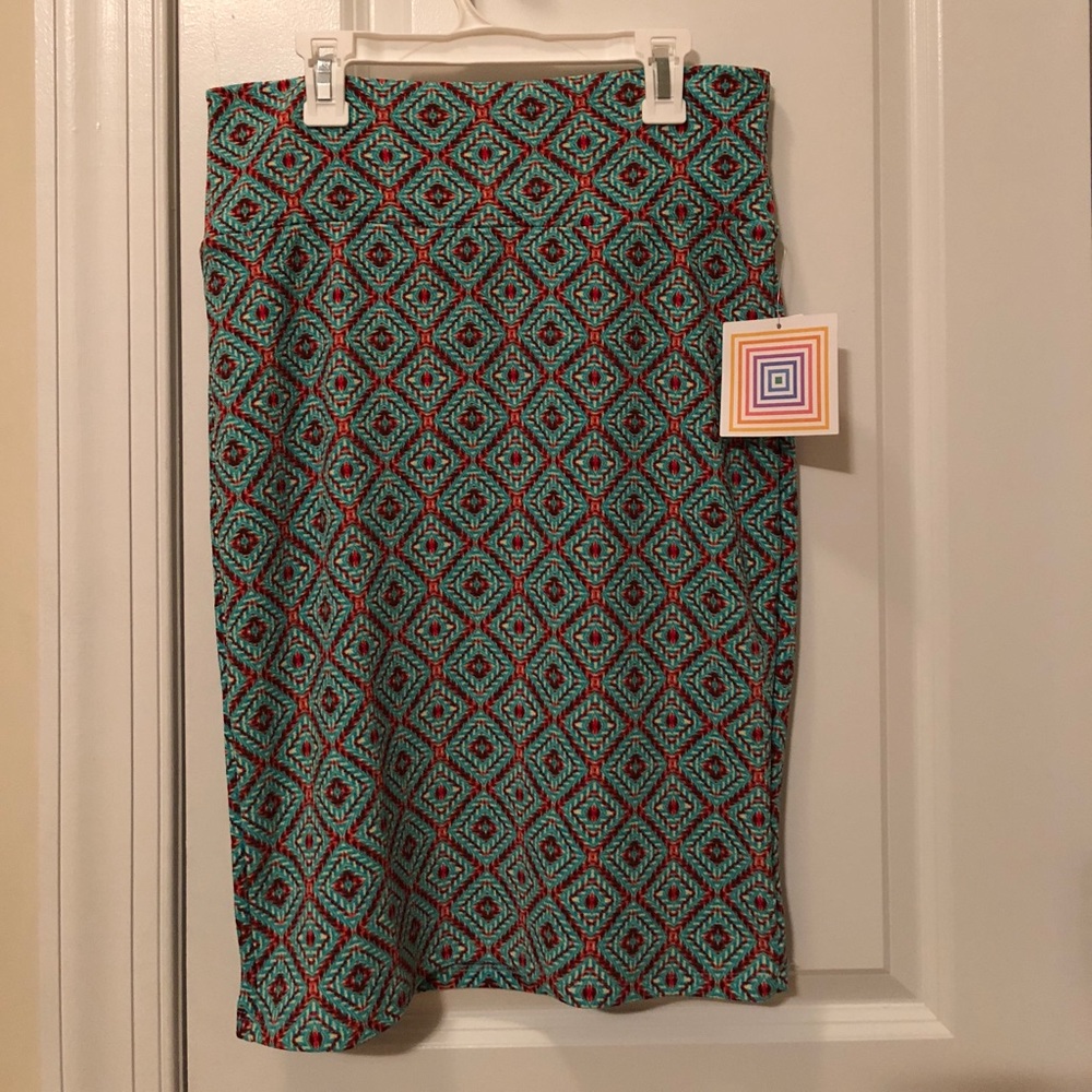 🔥 Sale!🔥 NWT Lularoe Cassie Skirt (S) - Picture 1 of 3