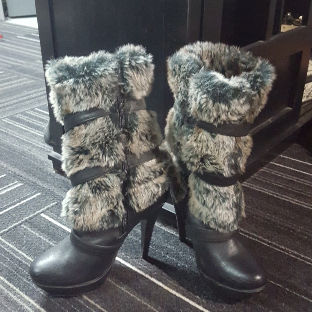 Fur boot
