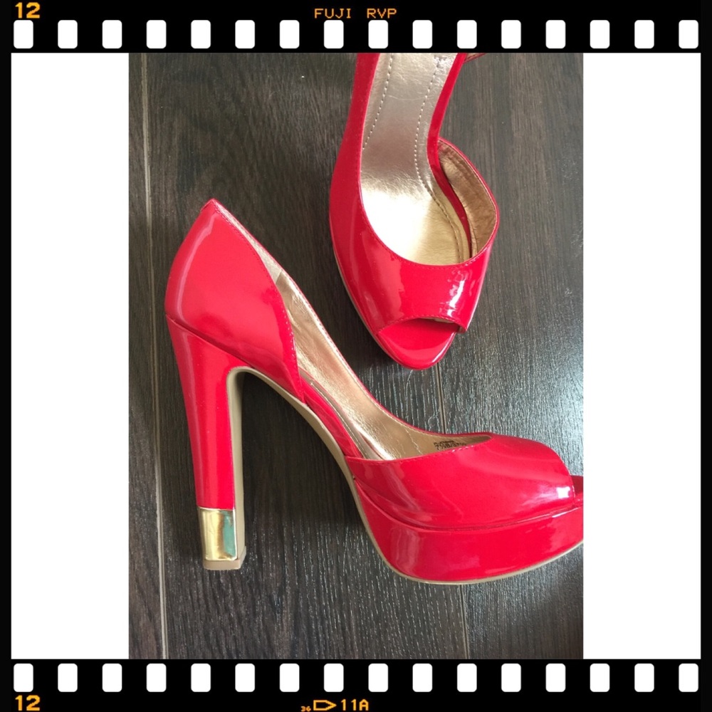 Sexy RED BCBG Paris high heal open toe shoes