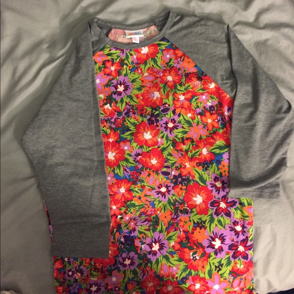 NWOT Lularoe Randy - Floral size S