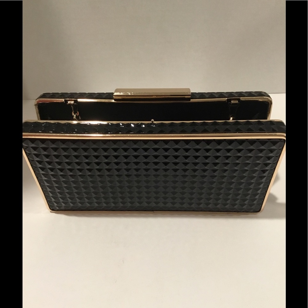 Sondra Roberts clutch