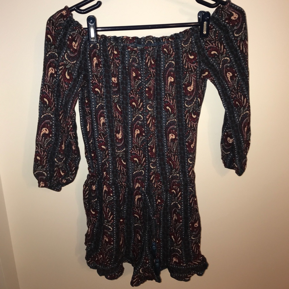 American Eagle off the shoulder romper