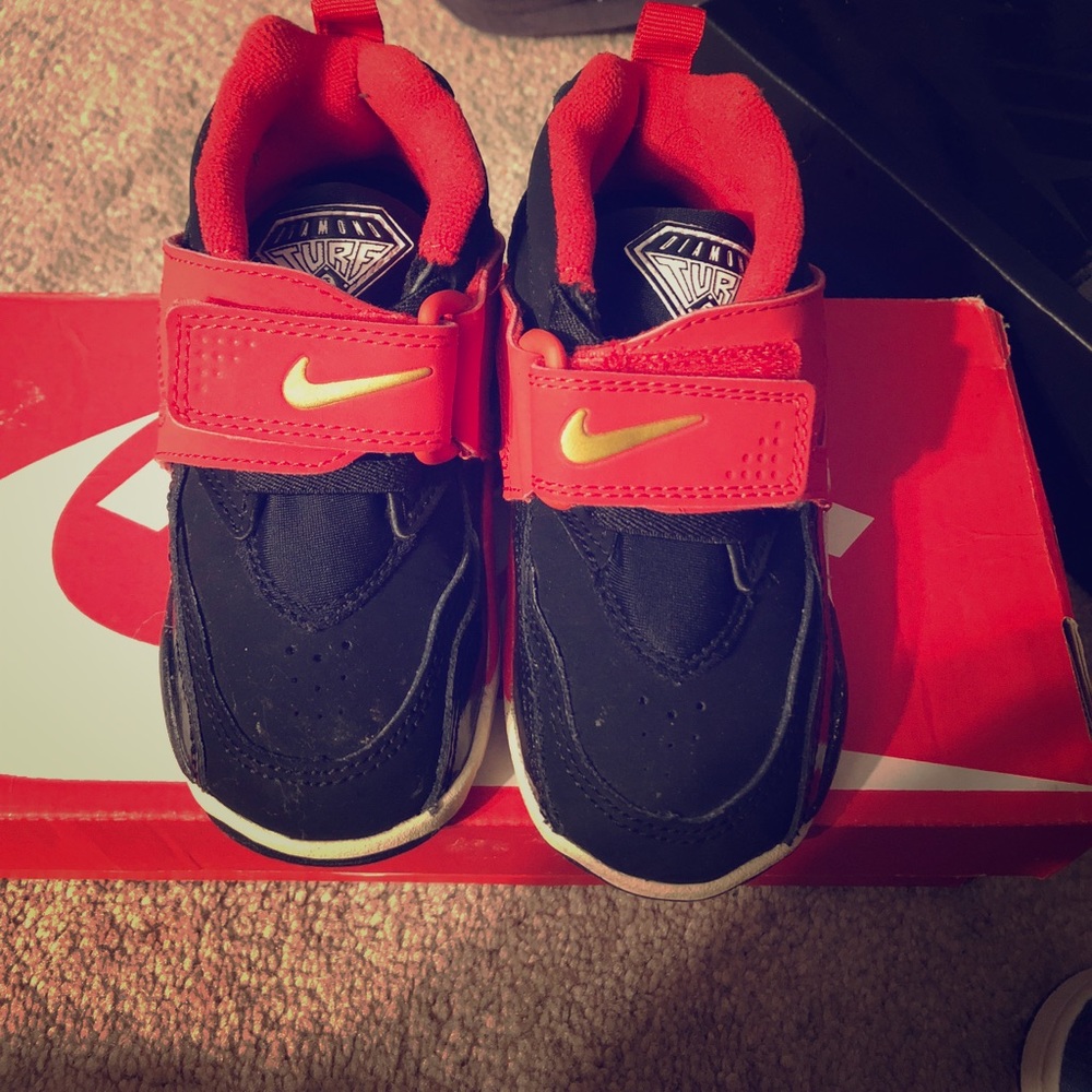 Bundle 7 Pairs Of Sneakers Size 7c