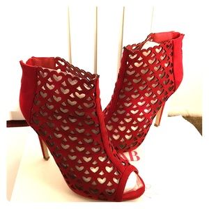 High heeled peep toe