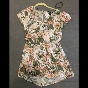 NWT Forever 21 romper
