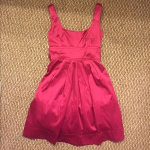 Size 5 magenta dress.