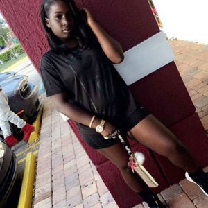 Meet your Posher, Antonese