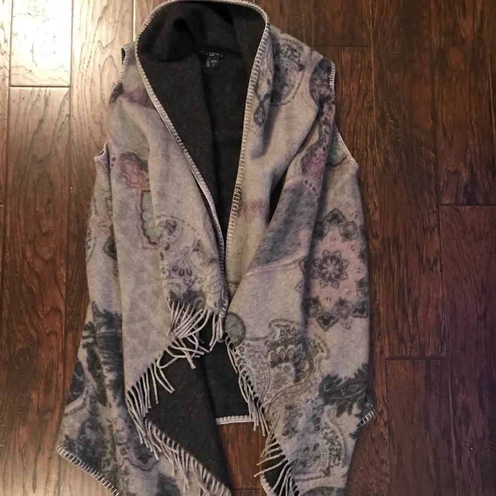 Etro wool cape. Worn a couple of times. Like new.