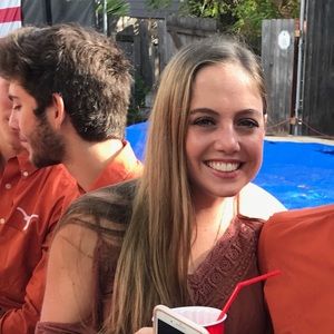 Meet your Posher, Kaelyn