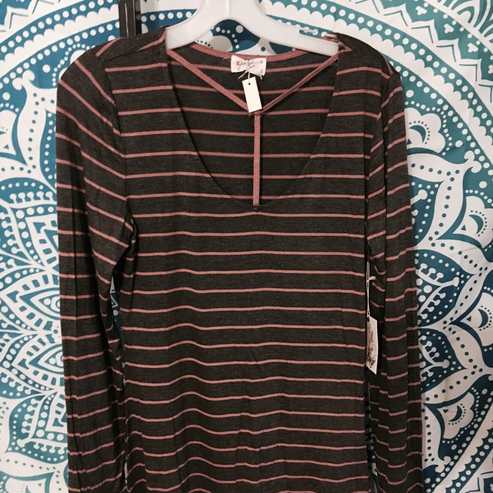 Pink/Grey Cold shoulder and T cross Top