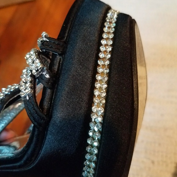 Wore them Once for prom in 2013. - Picture 5 of 5