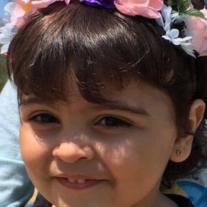 Meet your Posher, Alemara