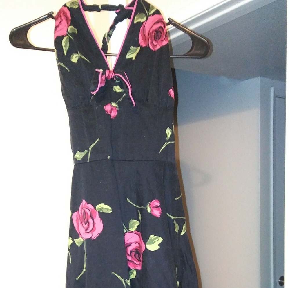 Old style rose dress
