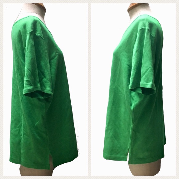 Snowflake Designed T-Shirt by Quacker Factory - Picture 4 of 8