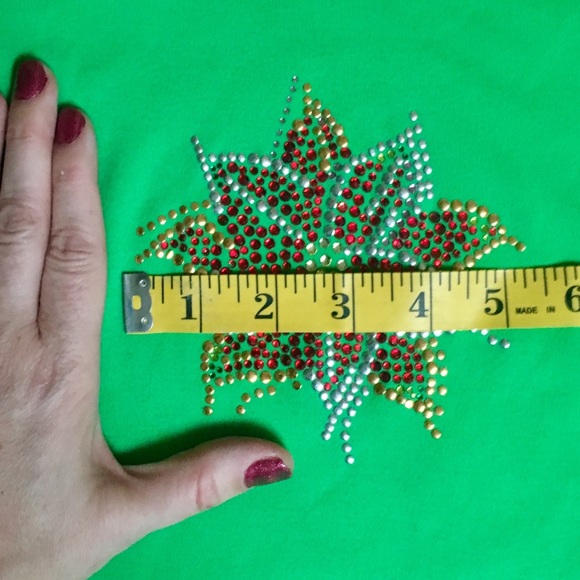 Snowflake Designed T-Shirt by Quacker Factory - Picture 6 of 8