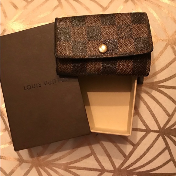 Louis Vuitton Accessories - Louis Vuitton Damier Keycase