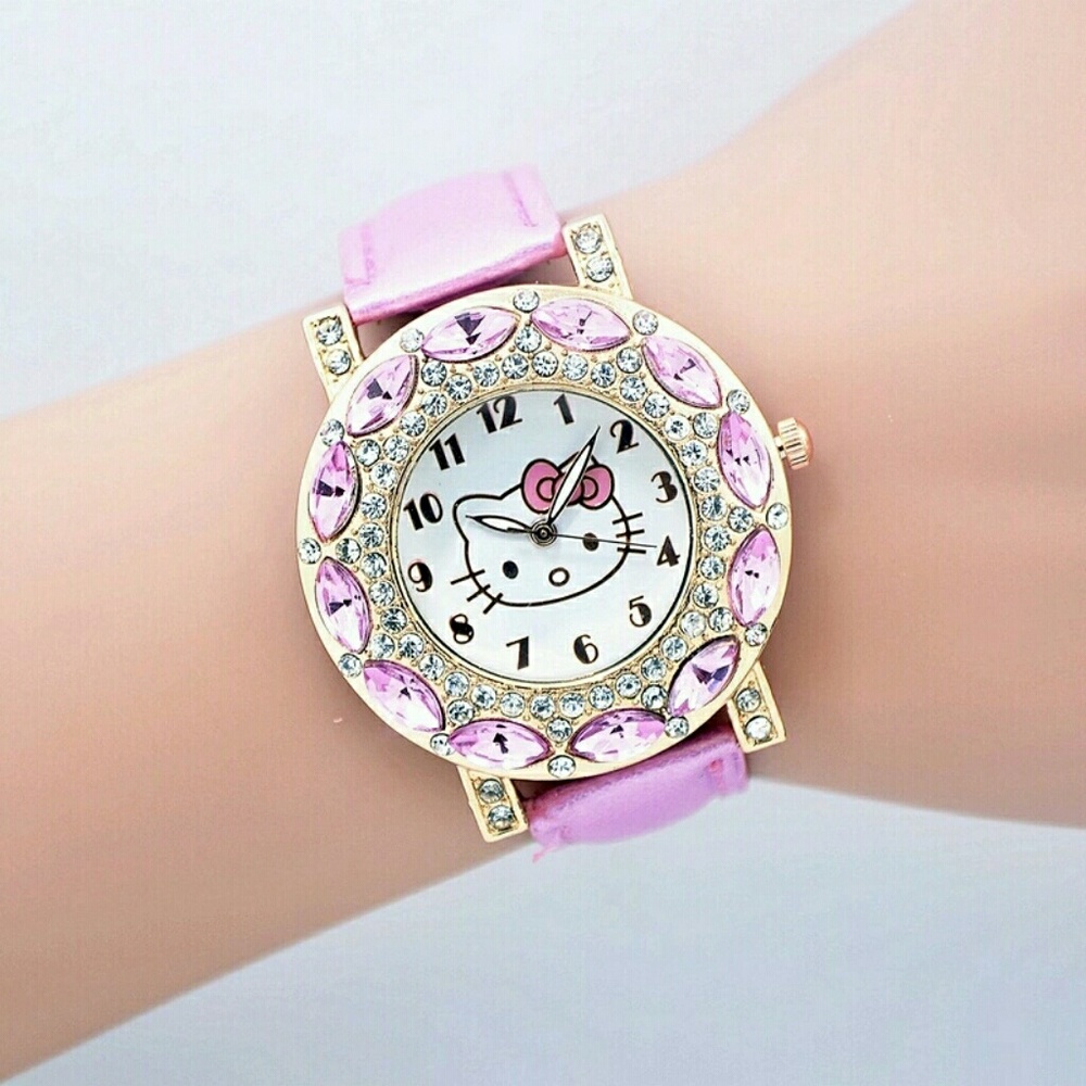 NEW LEATHER STRAP RHINESTONE WATCH