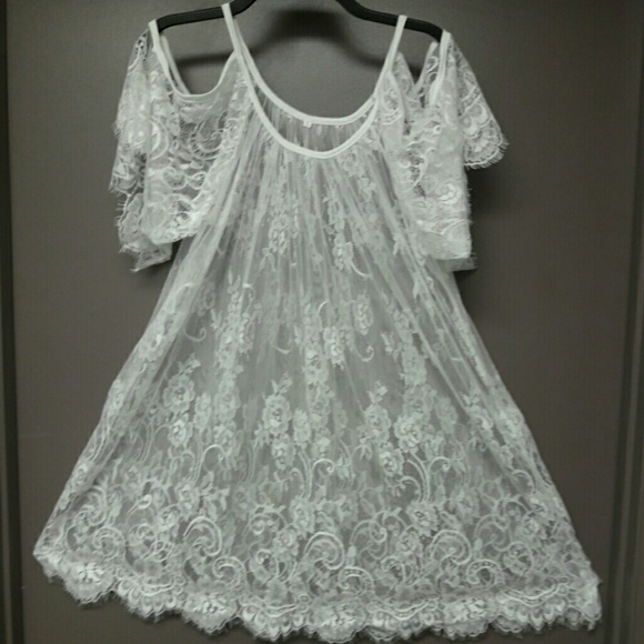 🌴WHITE LACE BOHO DRESS🍍 - Picture 3 of 6