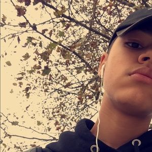 Meet your Posher, Sebastian