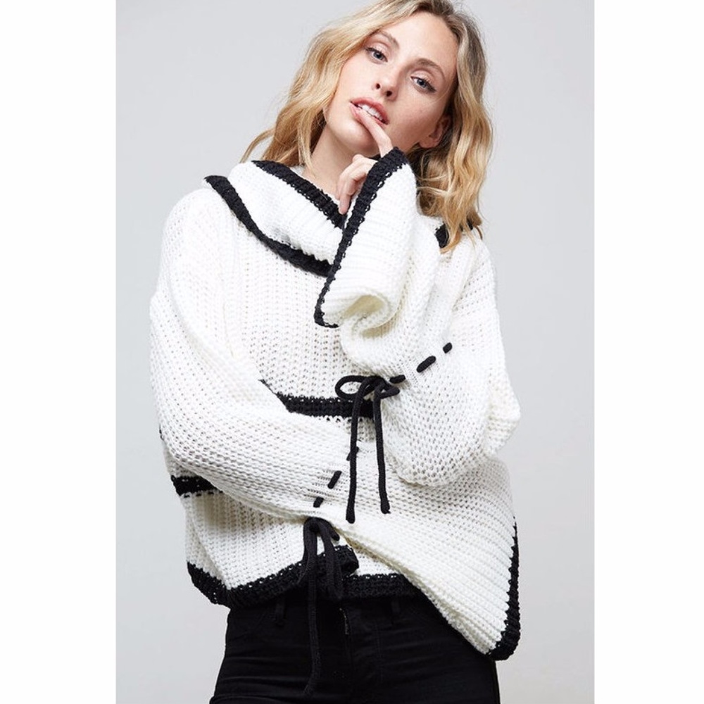 Bell Sleeve Cowl Turtleneck Fashion Sweater Top - Picture 6 of 7