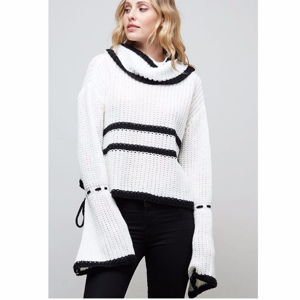 Bell Sleeve Cowl Turtleneck Fashion Sweater Top - Picture 3 of 7