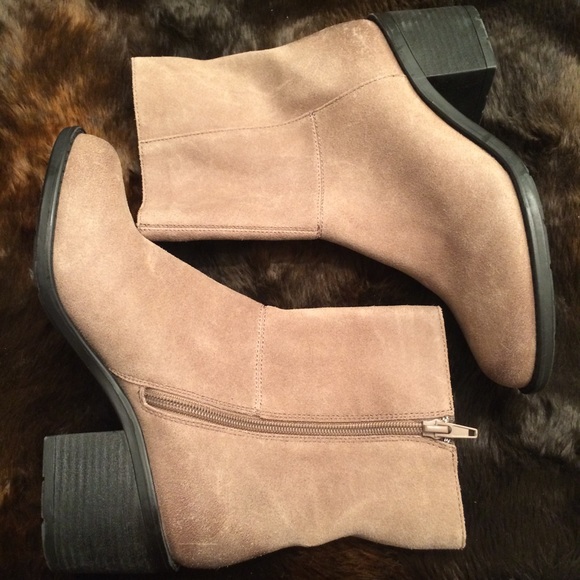 Easy Spirit Shoes - Easy Spirit Iisa Leather Boot