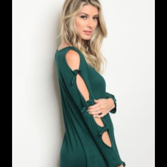 🌴KEYHOLE ARMS🍍 - Picture 2 of 3