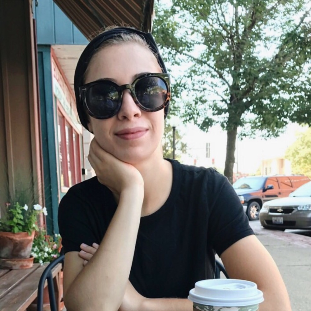 Meet your Posher, Lauren