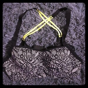 VS Sport Workout Bra