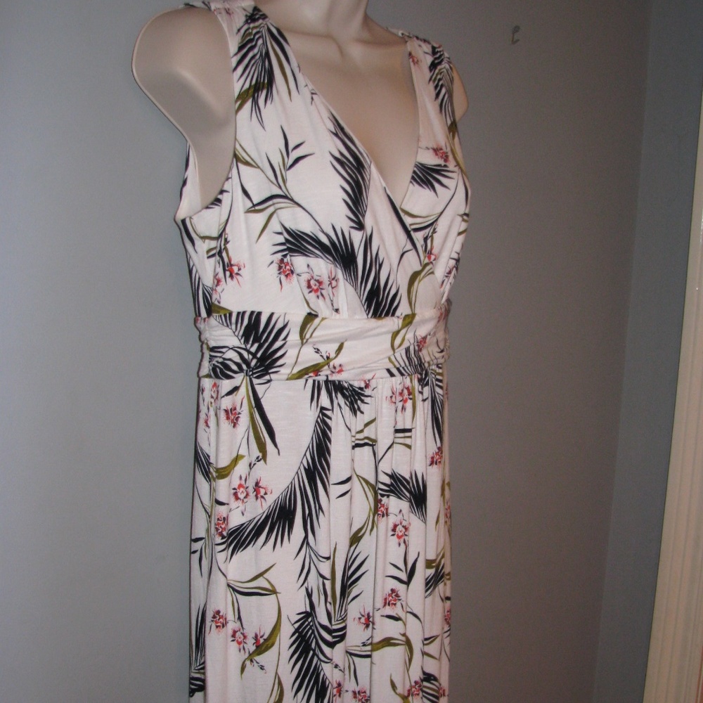 Ann Taylor NWT maxi dress