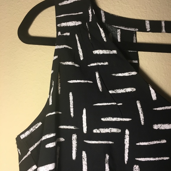 Classic print dress - Picture 2 of 4