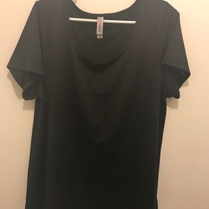 XL LulaRoe Solid Black Classic Tee