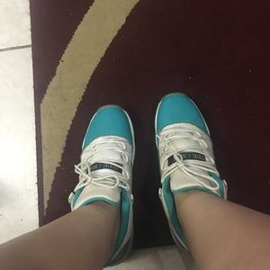 Aqua 11 Jordan's