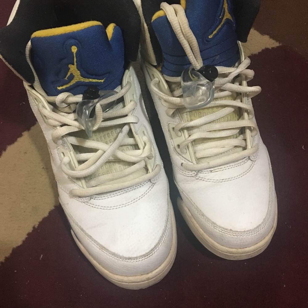 PRICED TO SELL Jordan Laney 5🎉priced to sell